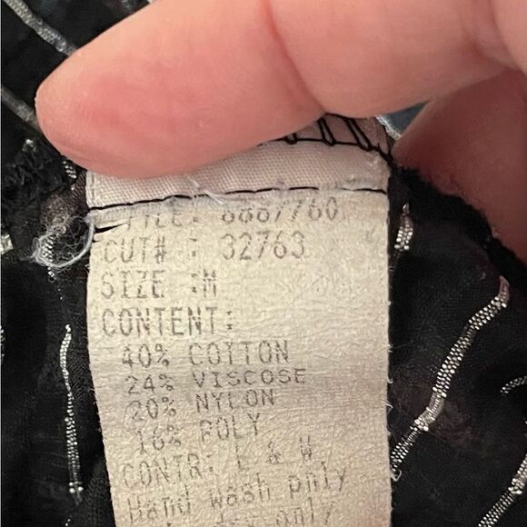 Cut Loose black & white long sleeve button up top blouse sheer sz M - Picture 5 of 9